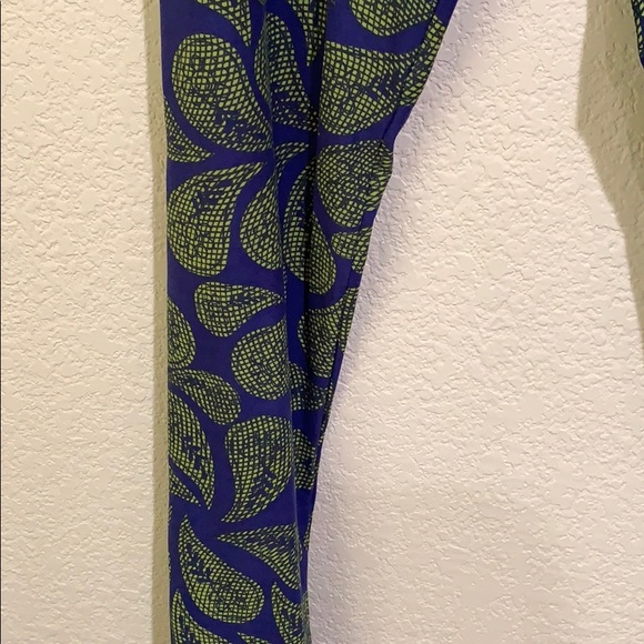 NWT Tall and Curvy LuLaRoe Leggings - Picture 4 of 4